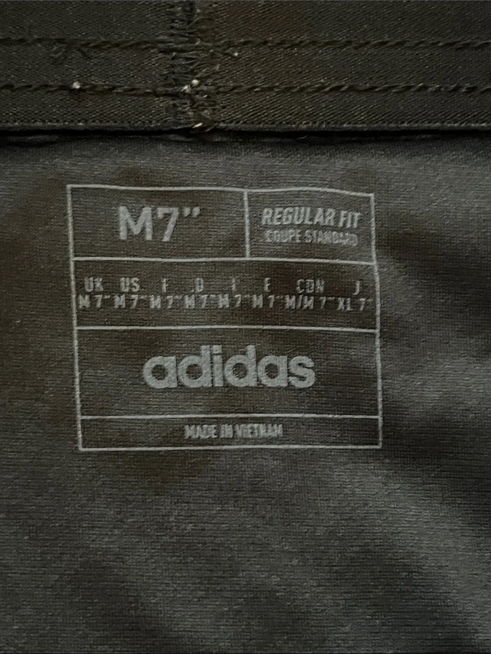 adidas Men’s Black Lined Running shorts M7” back zip pocket